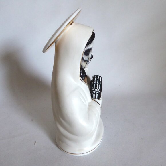 NEW SANTA MUERTE HOLY DEATH CURIOSITIES UPCYCLED GOTHIC HALLOWEEN HORROR FIGURE - Picture 6 of 13
